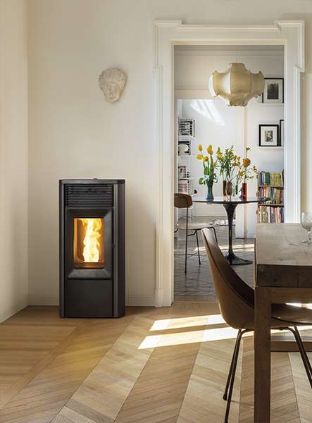 MCZ EGO HYDROMATIC M+ Poêles à pellets - Poelerie Pitchot Jemeppe (Liège)